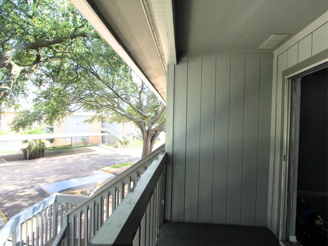 Building Photo - 260 El Dorado Blvd