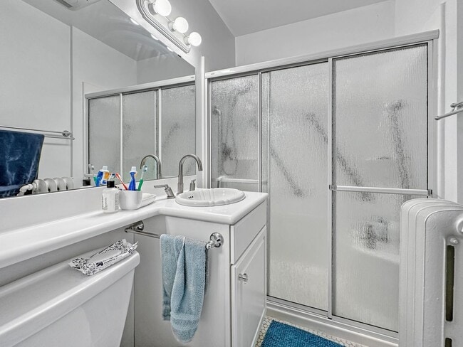 Building Photo - 2011 Ashland Ave