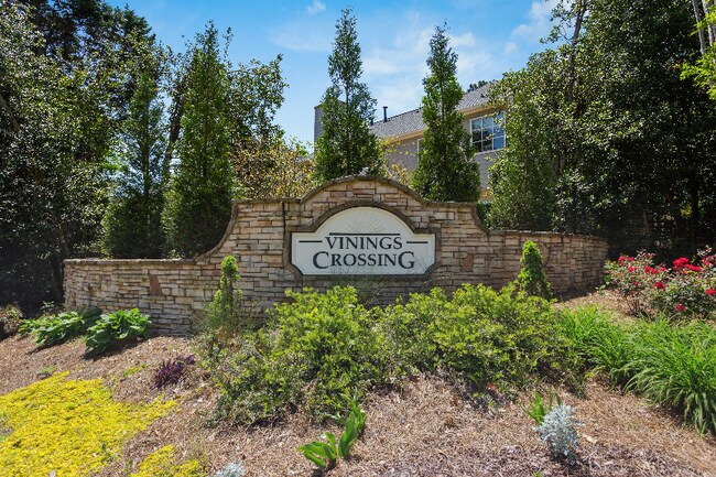 Building Photo - 4545 Chelton Ct SE