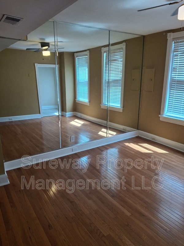Building Photo - 878 Haddon Ave