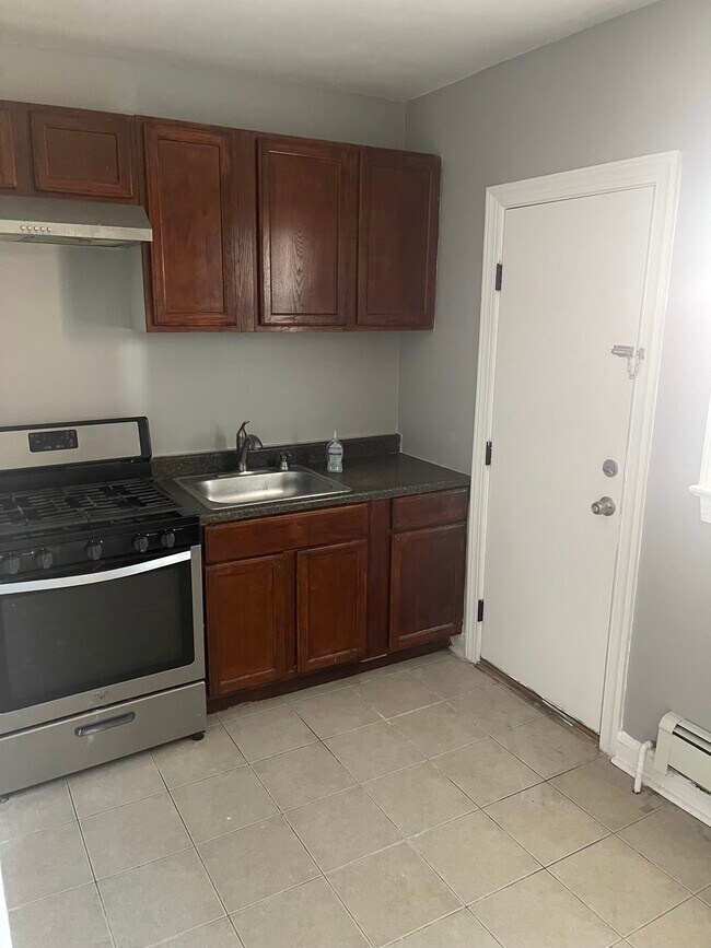 Building Photo - 4812 New Hampshire Ave NW