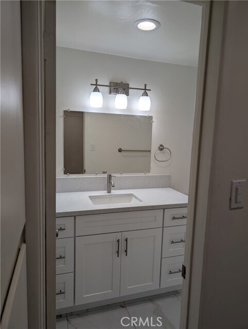 Building Photo - 8012 Duesler St