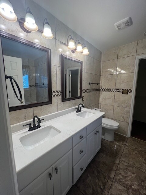 Building Photo - 2707 Blockhouse Ct
