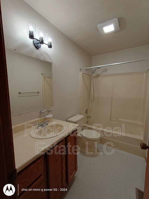 Building Photo - 5601 N Morton St