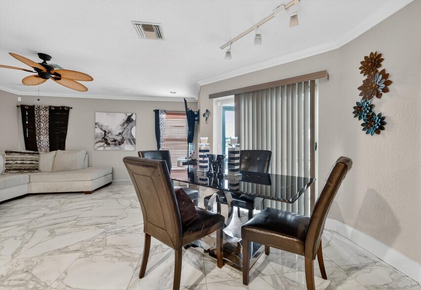 Building Photo - 3370 Turtle Cv