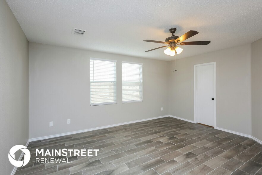 Building Photo - 941 Stone Chapel Way