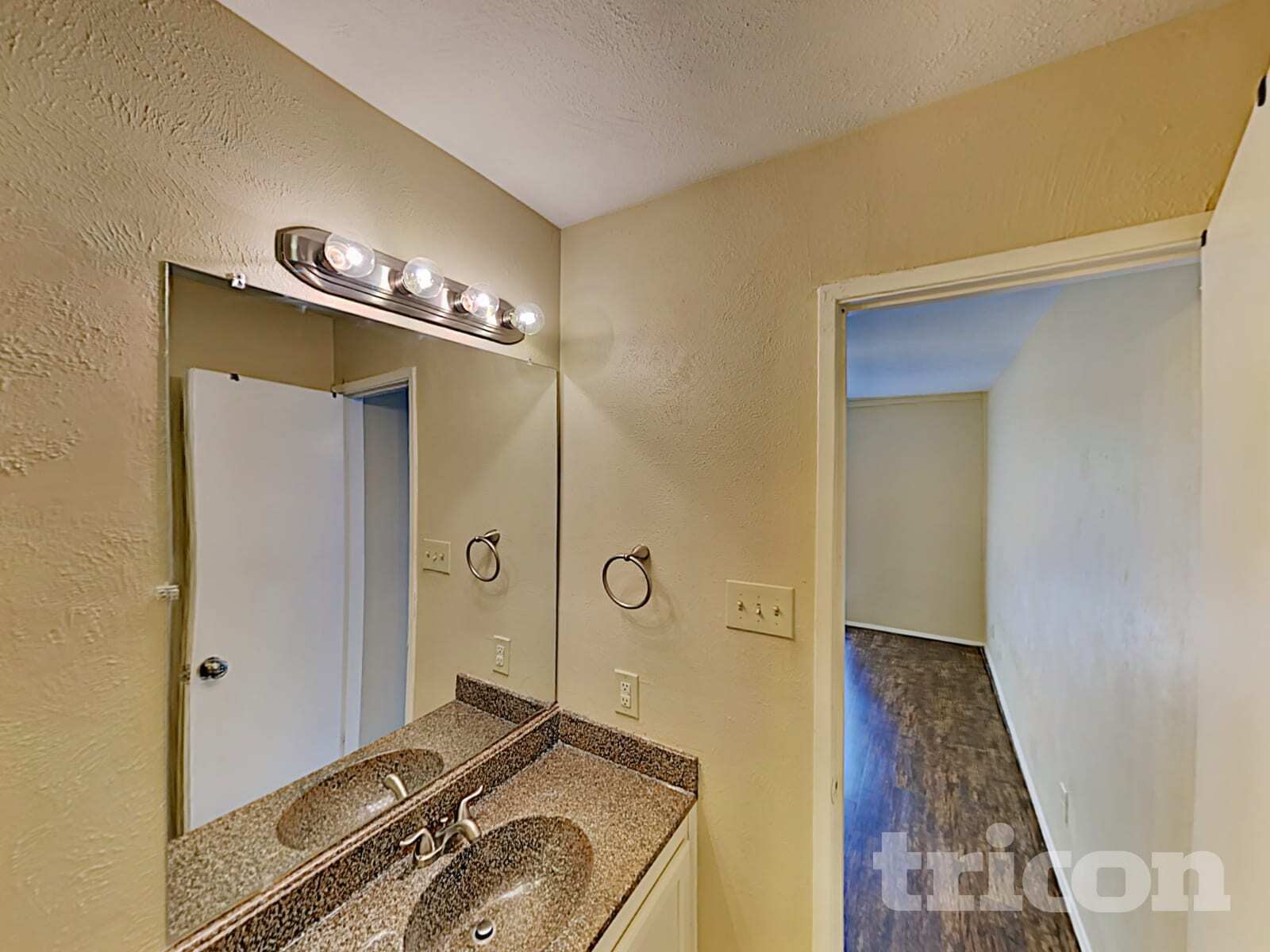 Building Photo - 5529 Kerry Ln