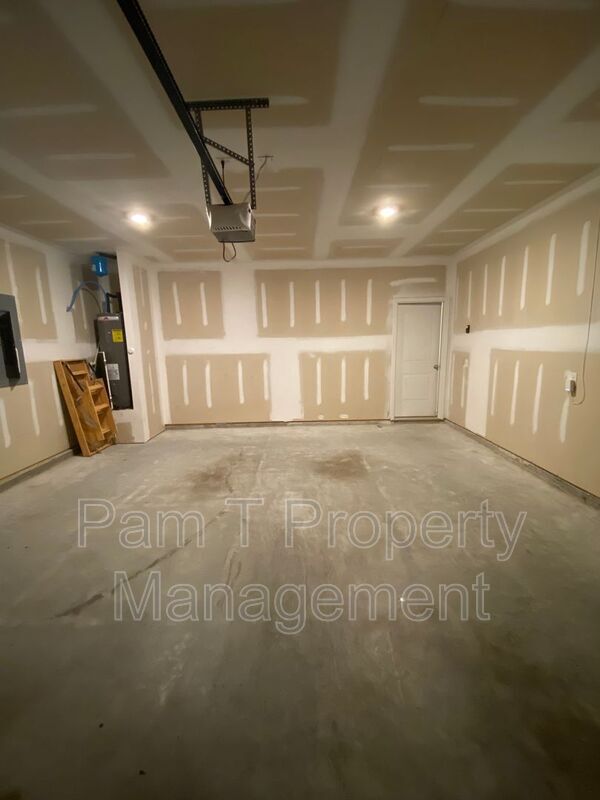 Building Photo - 124 Troupe Dr