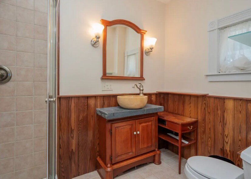 Building Photo - 17 Lincoln St