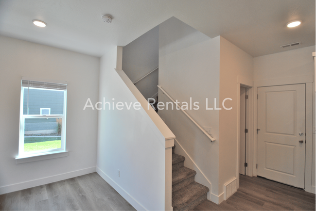 Building Photo - 1183 W 1820 S