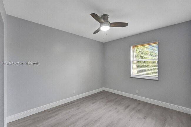 Building Photo - 5963 NW 25th Ct