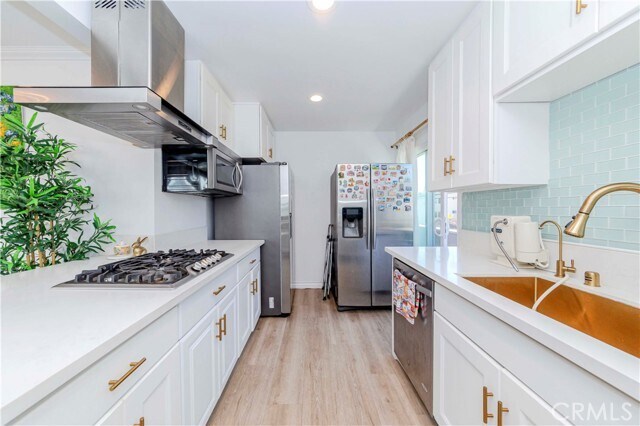 Building Photo - 358 S Gramercy Pl
