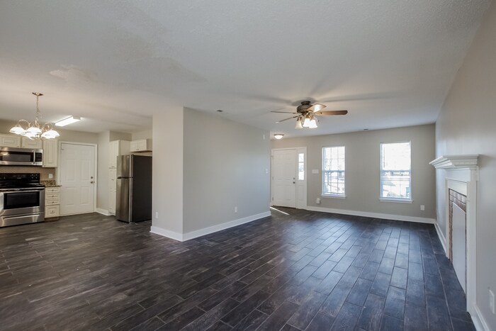 Building Photo - 14423 Planters Knob Ln