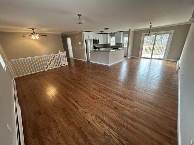 Building Photo - 3BR/2.5BA Home In Torrington