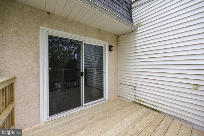Building Photo - 918 Dogwood Ln