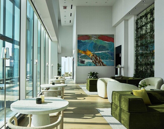 Building Photo - 1006 S Michigan Ave