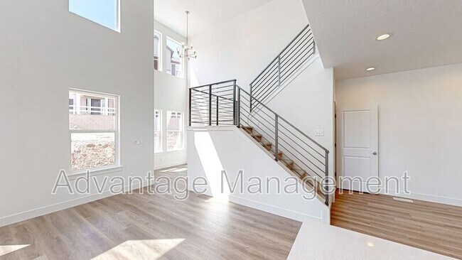 Building Photo - 1583 Stark Dr