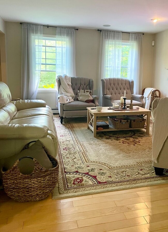 Building Photo - Sublet available now to May. Stunning 5 be...