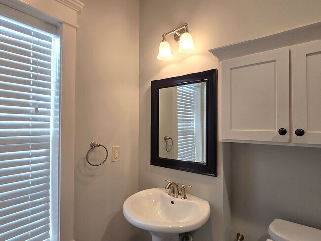 Building Photo - 4109 Allen St