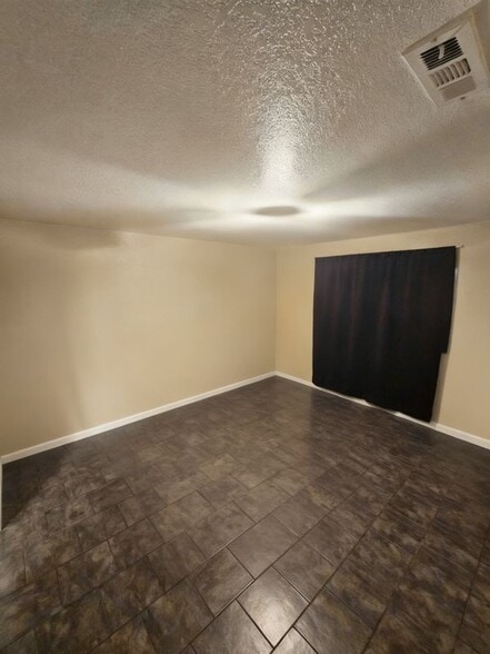 Building Photo - 1460 Berry Dr