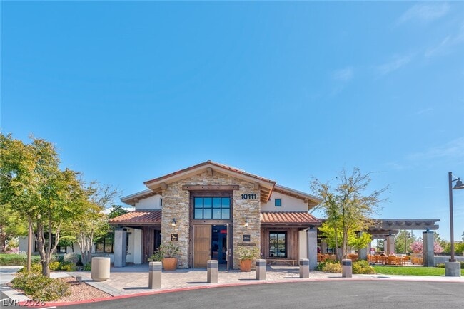 Building Photo - 10640 Sariah Skye Ave