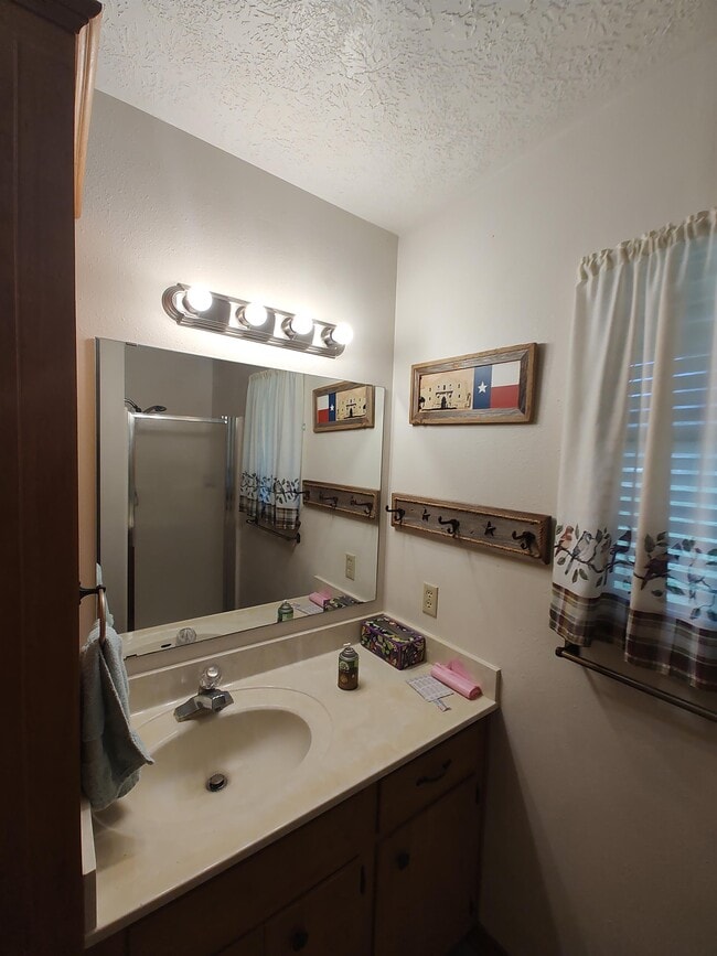 Building Photo - 9023 Brittonville Rd