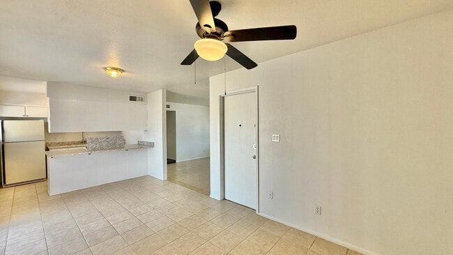 Building Photo - 12602 N 21st Ave