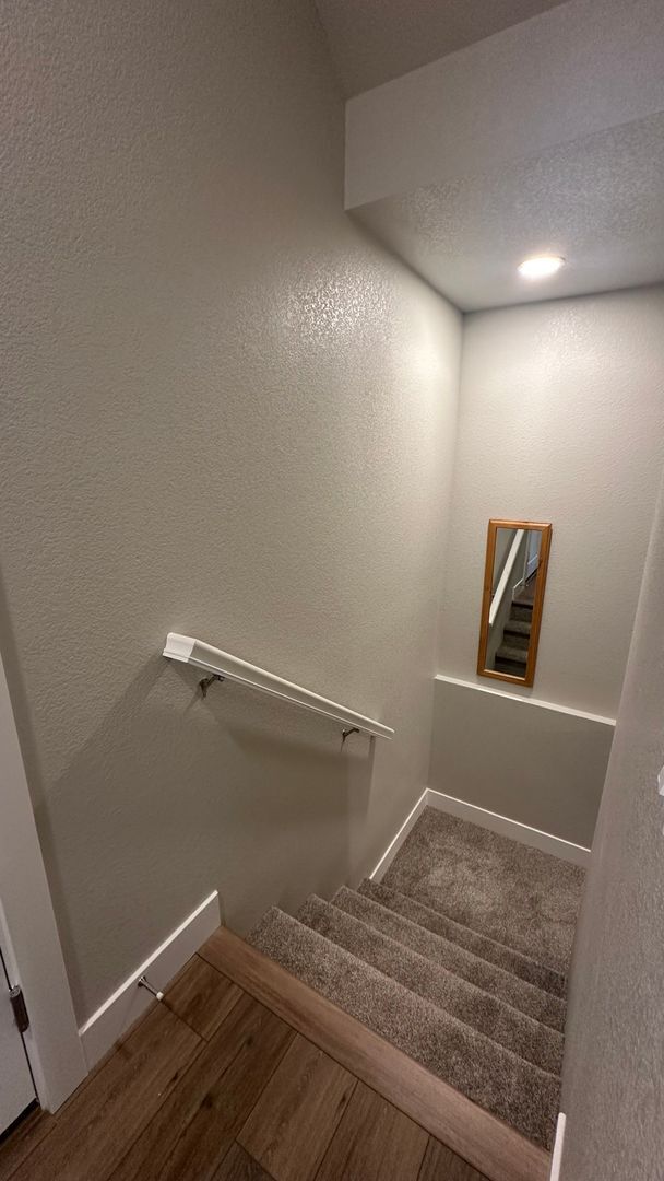 Building Photo - Great Townhouse in Loveland