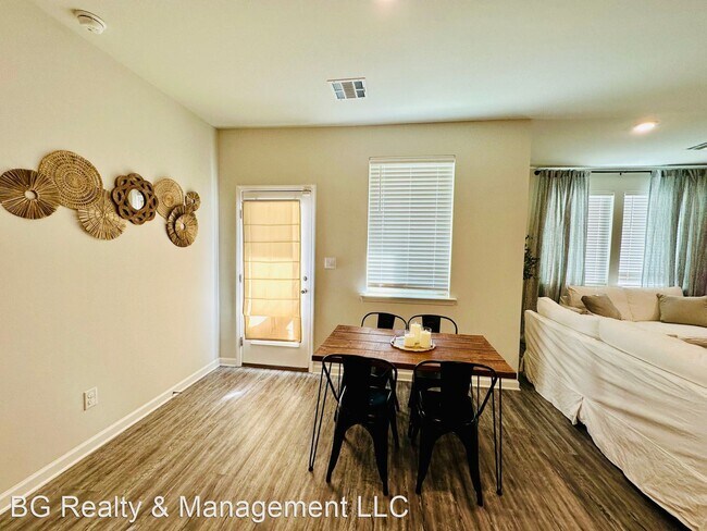 Building Photo - 3 br, 2 bath House - 34220 Garnet Lake Dr