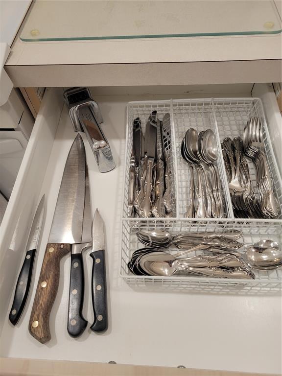 Building Photo - 220 Santa Maria St