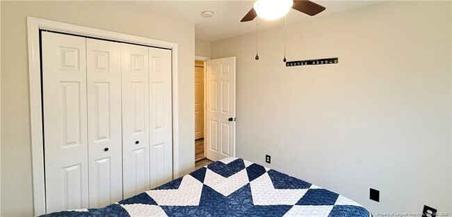 Building Photo - 5406 Ulloa Pl