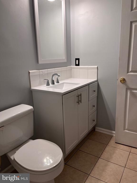 Building Photo - 5902 Coventry Way