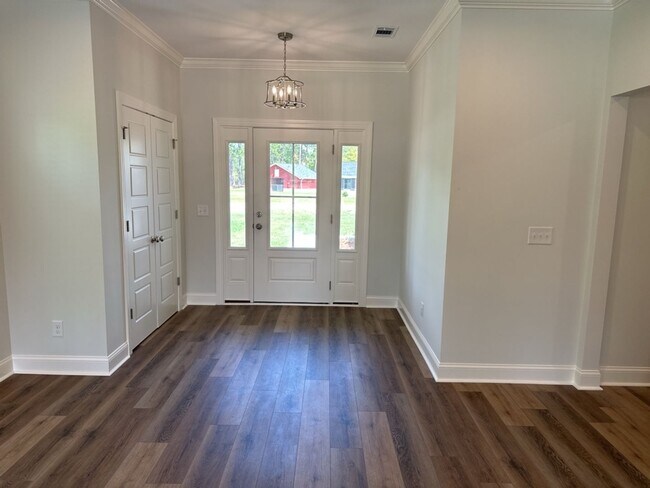 Building Photo - 20 Owens Rd