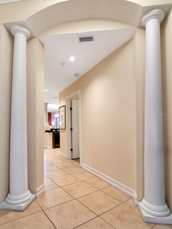 Building Photo - 13941 Clubhouse Dr