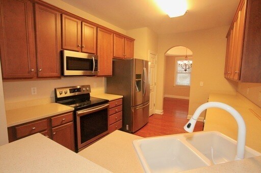 Building Photo - Hard to find Rental in Bonterra!!!