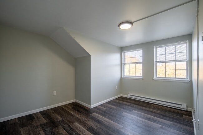 Building Photo - 50-62 East Street - 1C