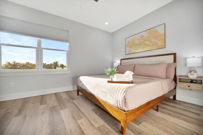 Building Photo - 4120 W North A St