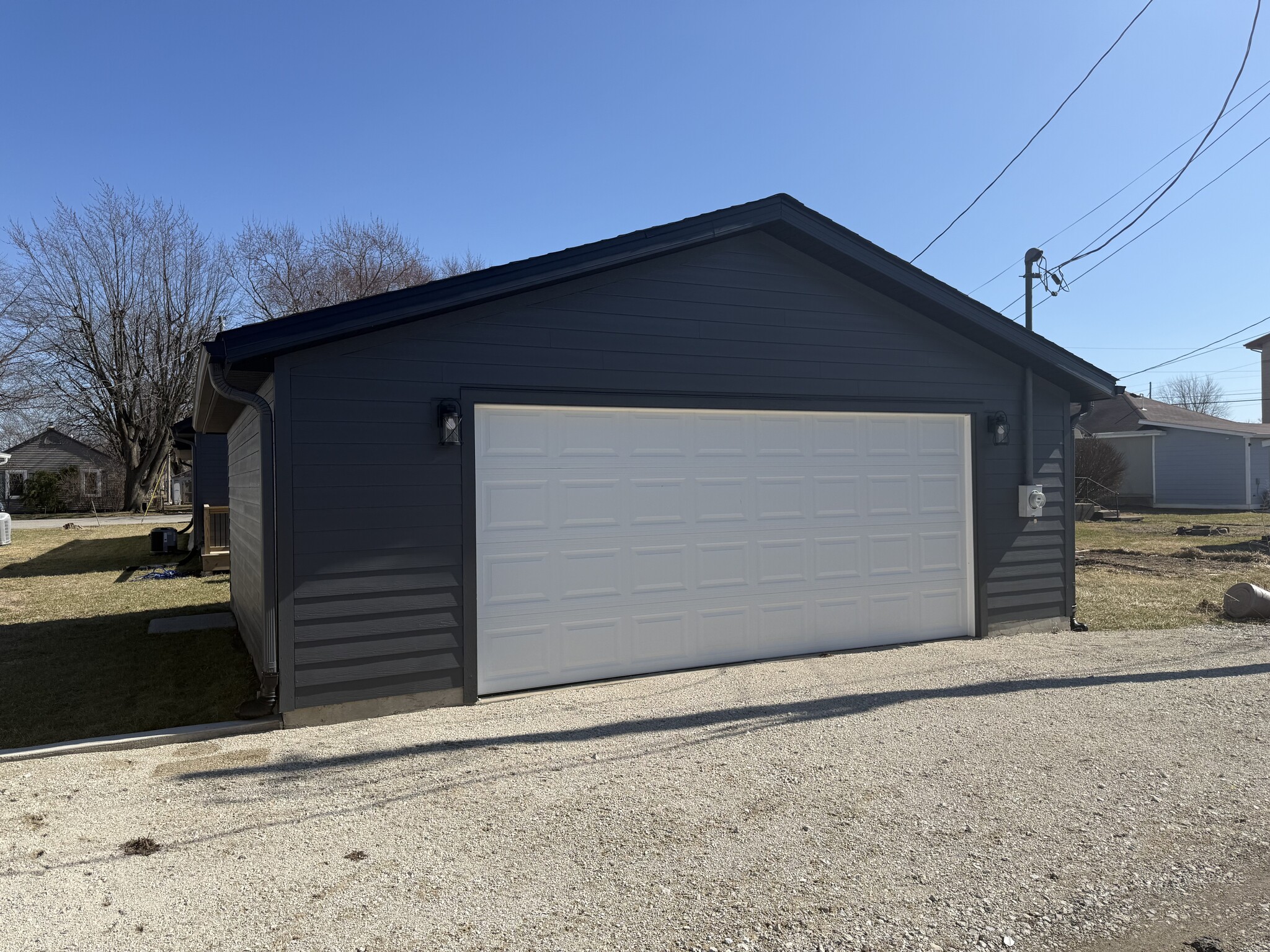 Building Photo - 1008 Milroy St