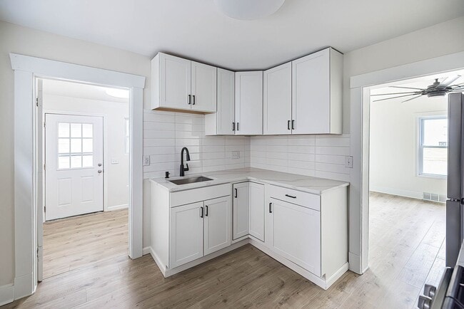 Building Photo - Remodeled  3 Bdrm Wesleyville Home w Workm...