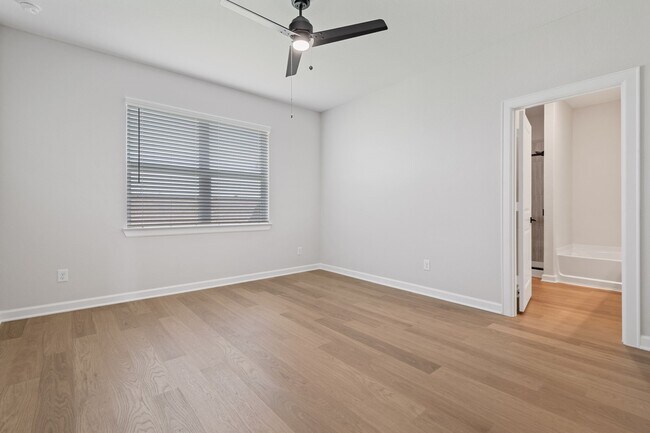 Building Photo - 1027 Rosewood Trl