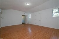 Building Photo - 4865 Hampshire Ave