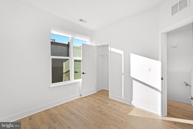 Building Photo - 5502 Topaz Ln