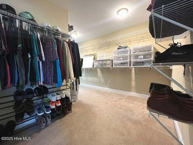 Building Photo - 225 Savannah Garden Dr