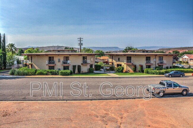 Building Photo - 210 E 600 S