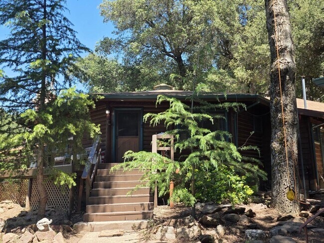 Building Photo - 7068 Sandy Creek Rd