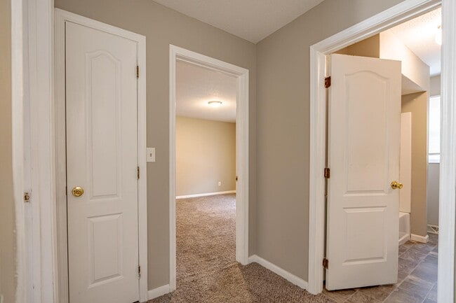 Building Photo - 313 Berkley Ct