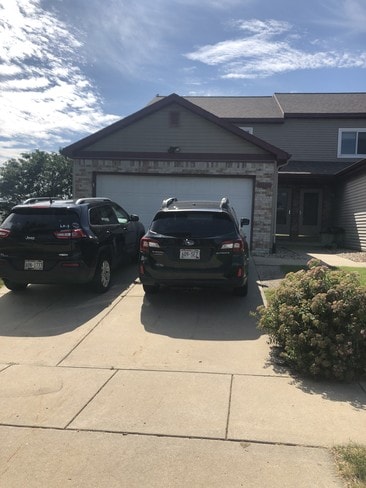 Building Photo - 1113 N Windsor Ave