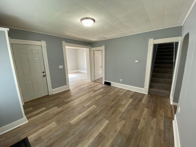 Building Photo - 711 Highland Ave