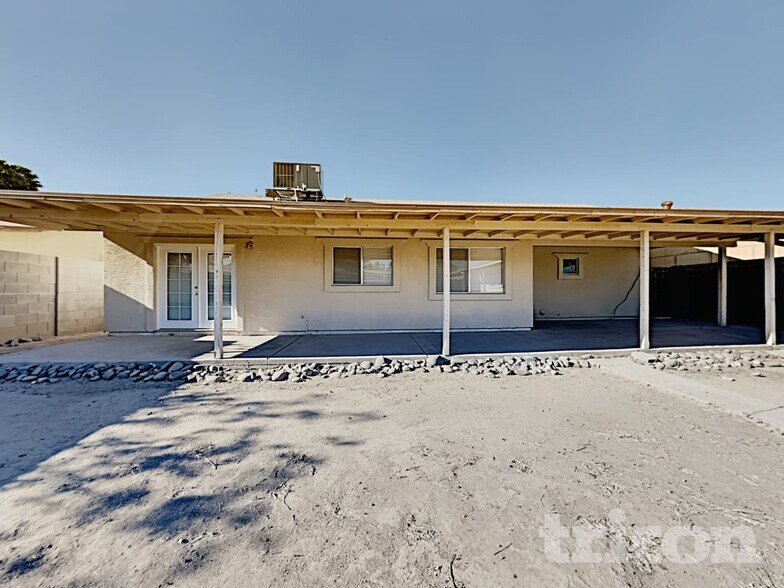 Building Photo - 7044 W Taylor St