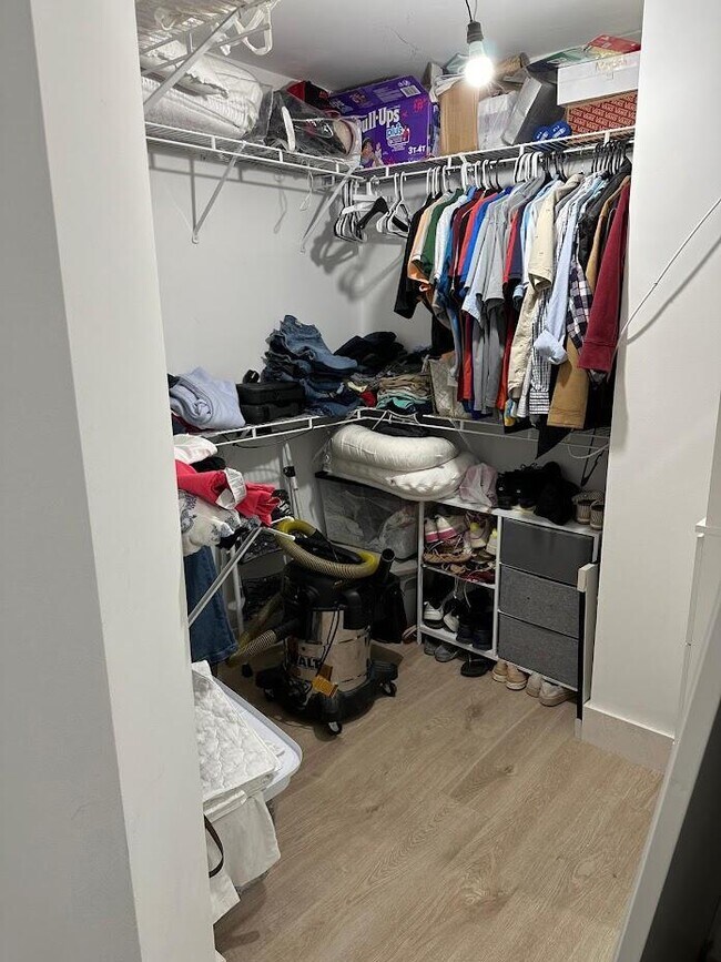 Building Photo - 3622 Asperwood Cir